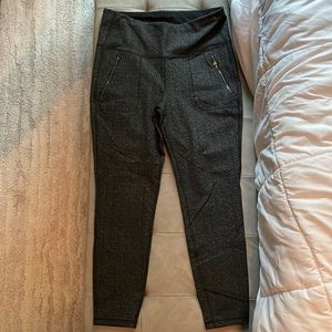 Old Navy Zippered Pocket Leggings